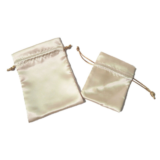 定制金色雙面緞面抽繩袋，用于珠寶和禮品